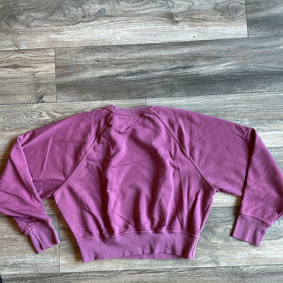 Nike - Cropped Sweatshirt - Picture 2 of 4